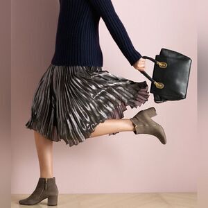 Cole Haan Preppy Academia Minimalist Classic Neutral Capsule Ankle Bootie 8 ½